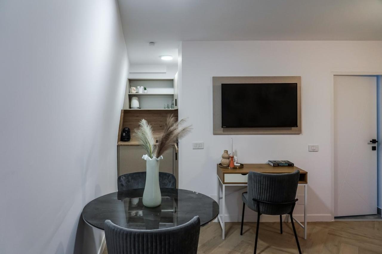 Appartamento The Urban Oasis Bucarest Esterno foto