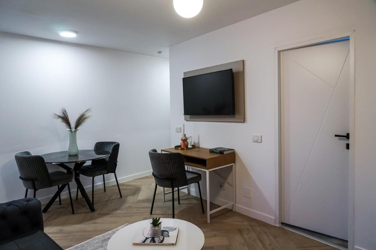 Appartamento The Urban Oasis Bucarest Esterno foto
