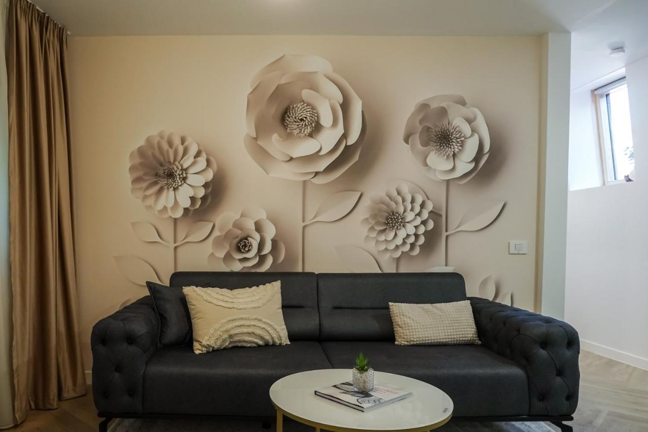 Appartamento The Urban Oasis Bucarest Esterno foto