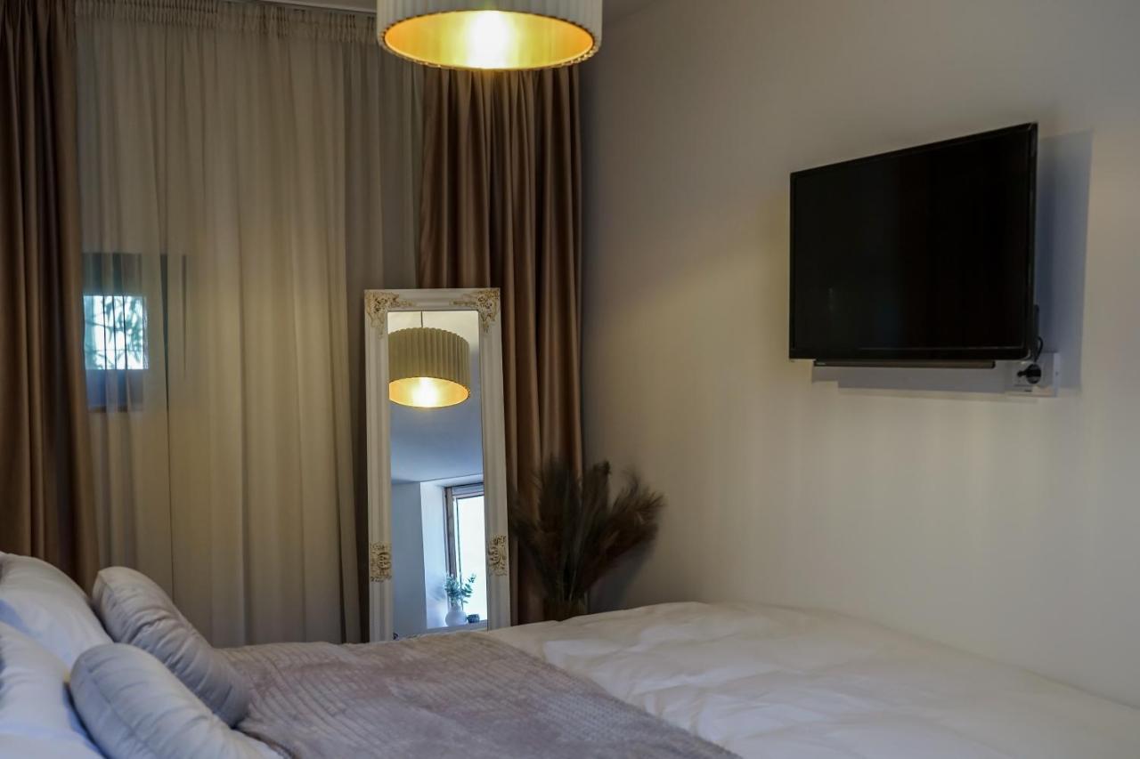 Appartamento The Urban Oasis Bucarest Esterno foto