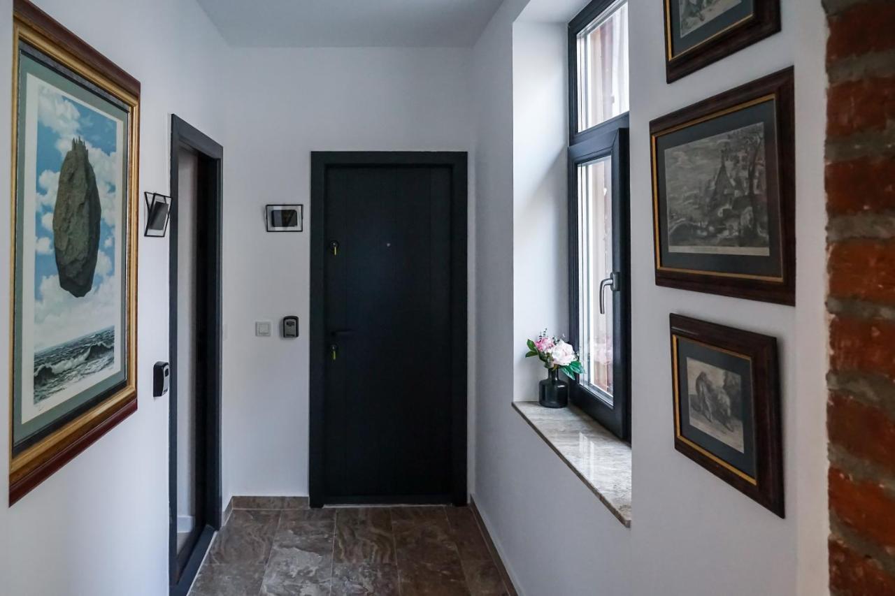 Appartamento The Urban Oasis Bucarest Esterno foto